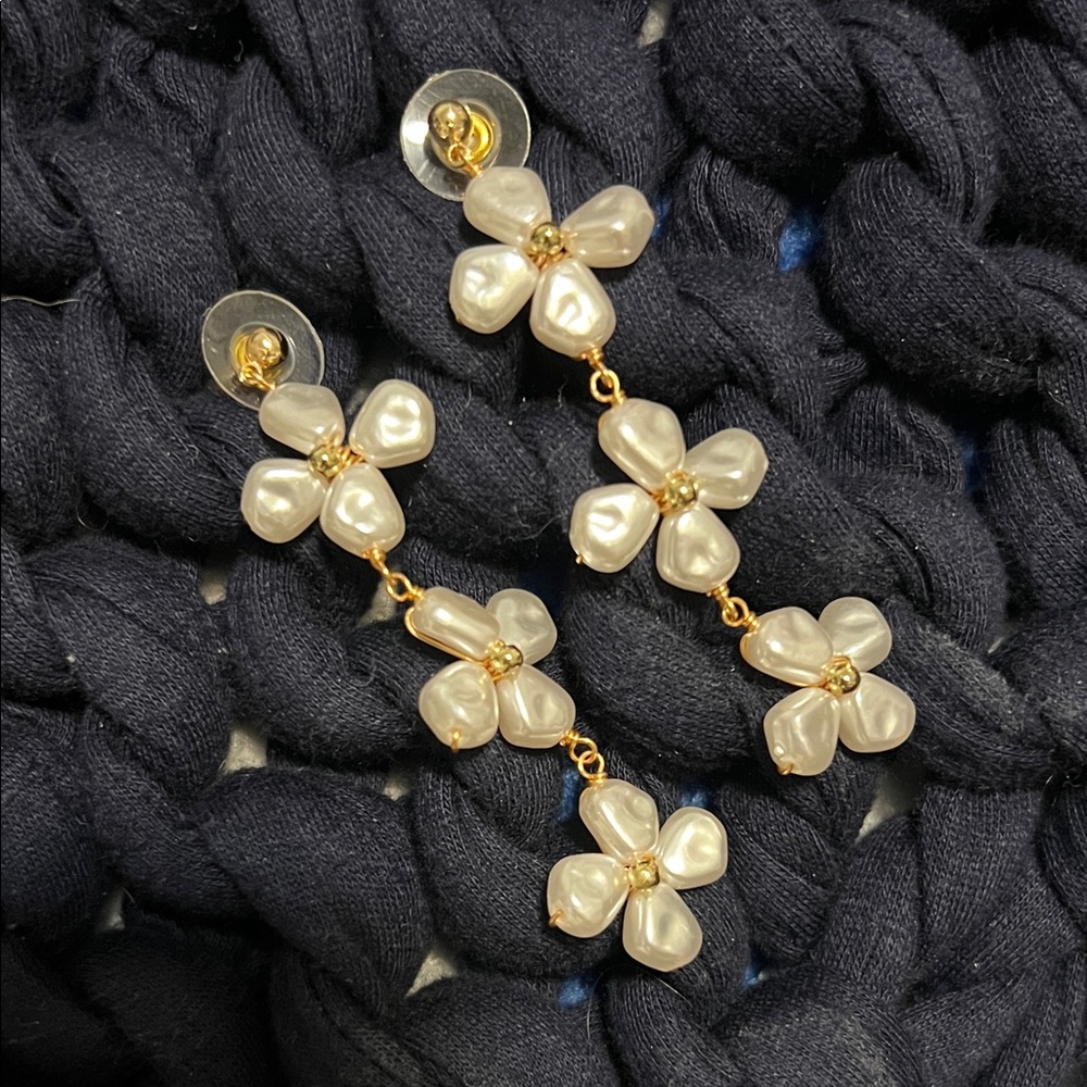 Elegant Gold and pearl Flower Drop Earrings